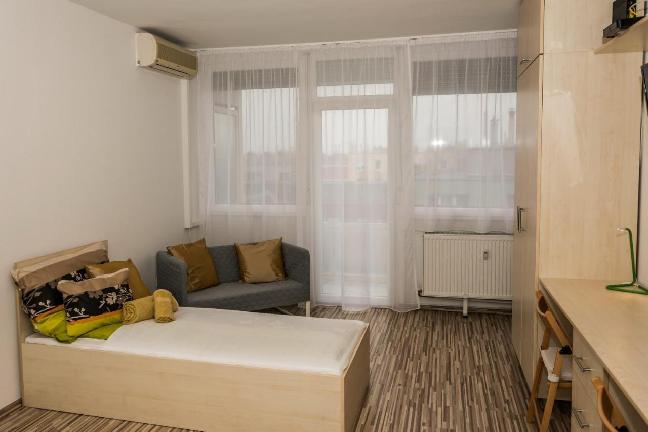 Central Home- Pesterzsebet Budapest Exterior photo